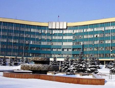 Приемные Тулеева попали под сокращение