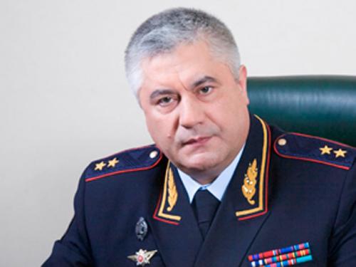 СМИ: новый глава МВД готовит войну с этническими бандами. В школы уже шлют запросы о детях-кавказцах