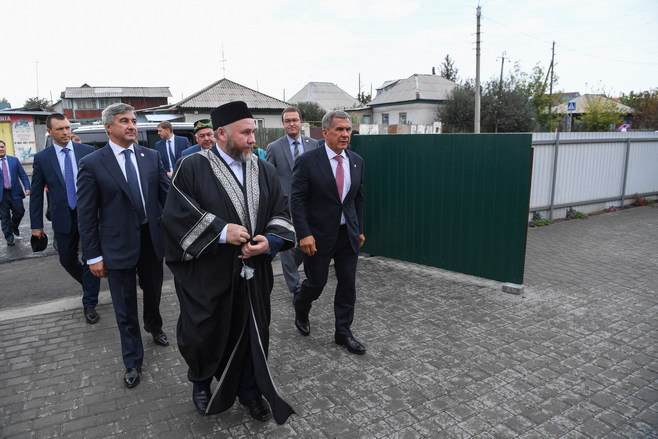 Президент Татарстана находится в Сибири