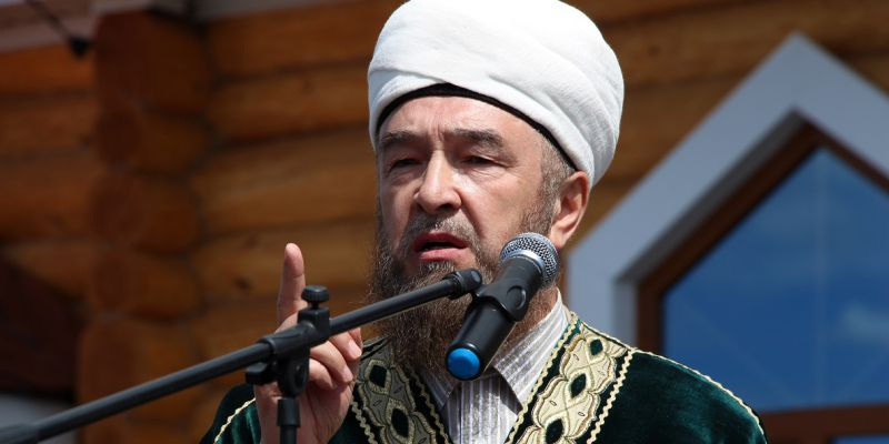 Нафигулла Аширов поддержал хиджаб...