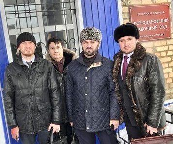 Мордовских учительниц в суде не устроили объяснения директора школы, запретившего мусульманские платки