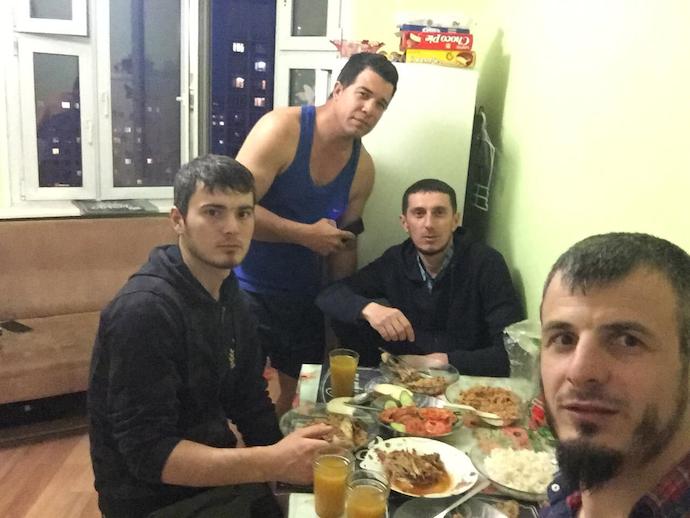 Безобразие: в платной московской мечети не дали сделать ифтар