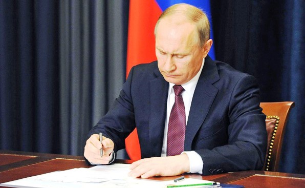 Путин снял ряд генералов СКР, МВД и ФСИН, включая генерала из Кузбасса