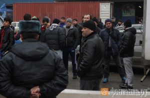На пятничный намаз в Петербурге закрыли молельную комнату