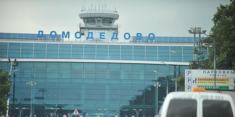 В аэропортах Москвы начнут брать отпечатки пальцев у мигрантов и им будут запрещать заключать браки и открывать счета