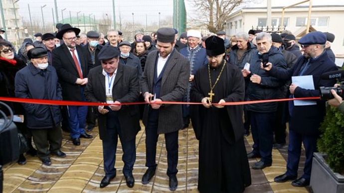 Три в одном