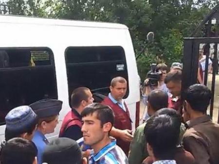 В двух подмосковных исламских общинах прошли облавы и массовые задержания