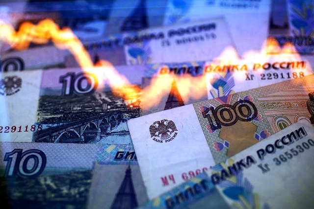 Экономический кризис почувствовали уже более 70% россиян