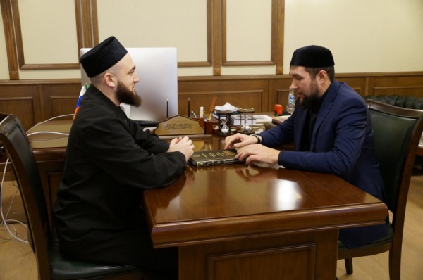 Муфтии Татарстана и Кузбасса обменялись впечатлениями от встречи с Путиным 