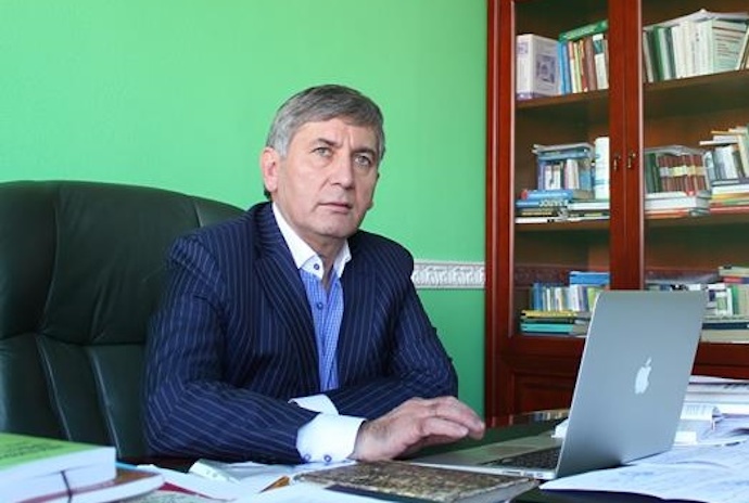 Адвокат Дагир Хасавов задержан в Лефортовском суде, обвинения предусматривают до 7 лет лишения свободы 