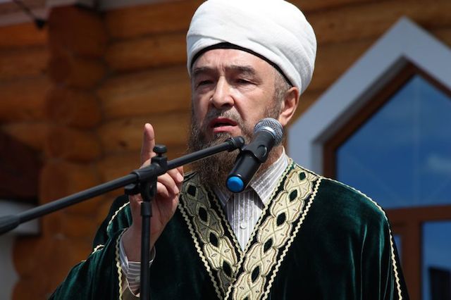 Муфтий Аширов — о борьбе с бюрократией за мечеть