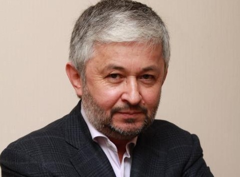 Акрам Муртазаев: Почему Рахмон наехал на крышу мира?