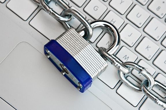 МИД РФ предложил установить тотальный контроль над интернетом