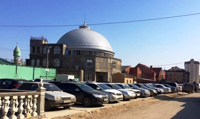 Силовики задержали всех с таравих-намаза из мечети на Венгерских. И планируют это каждую ночь