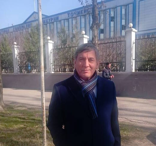 Дагир Хасавов был задержан в душанбинском аэропорту и позже благополучно вылетел в Москву