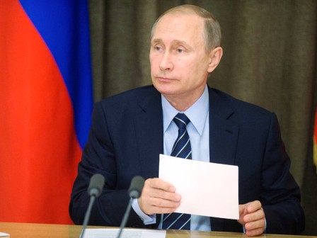 Путин подписал антитеррористический пакет законов