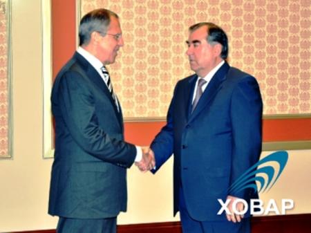 Таджикистан меняет договор аренды военных баз на льготы мигрантам в РФ