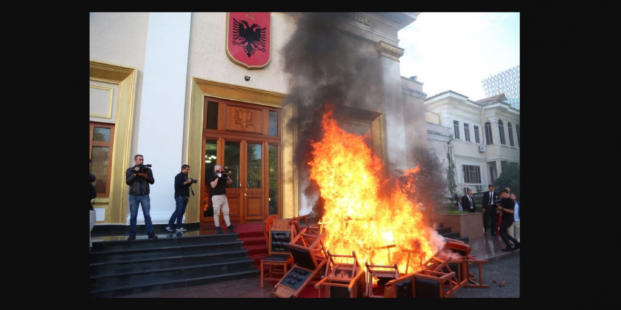 Пока премьер-министр Албании сочувствует 