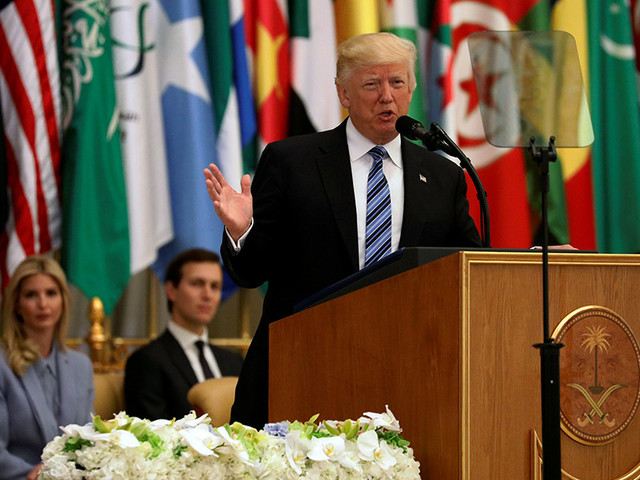 Трамп призвал арабские страны сплотиться против Ирана и терроризма