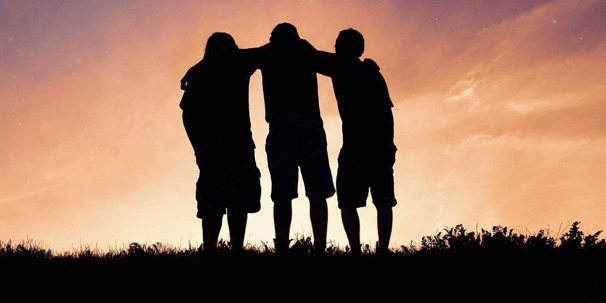 О трёх друзьях / About three friend / Rreth tre miq